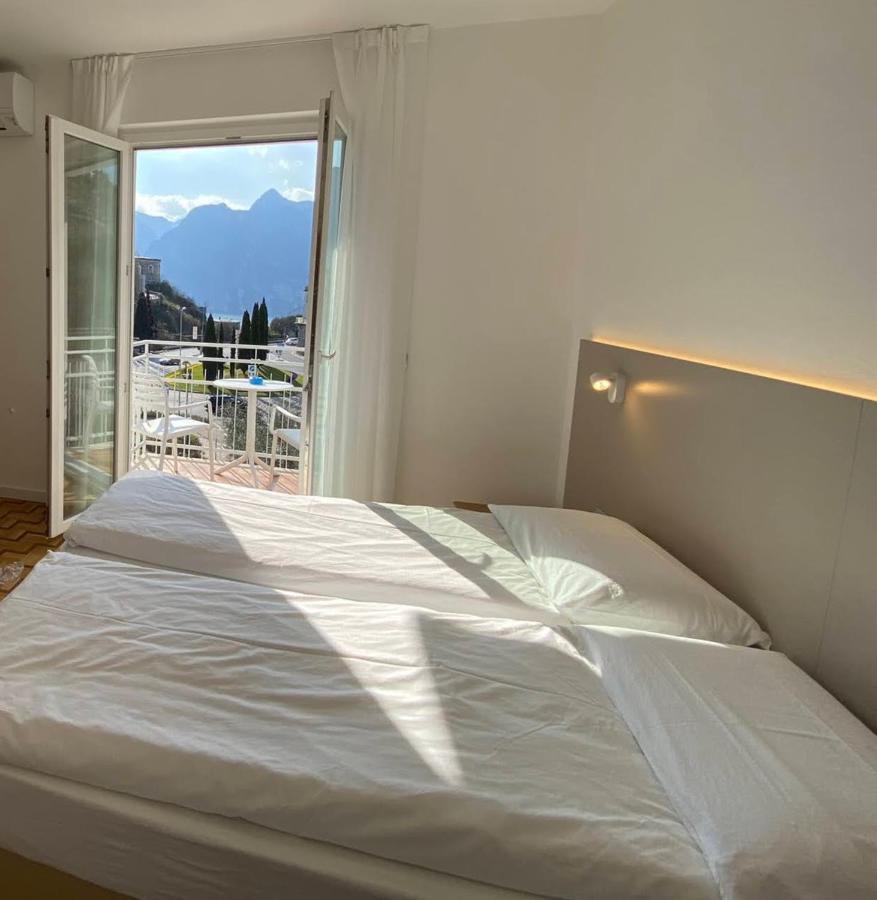 Albergo Garni Francesco Torbole Sul Garda Exterior photo