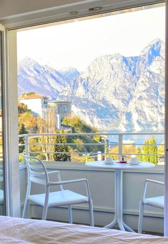 Albergo Garni Francesco Torbole Sul Garda Exterior photo